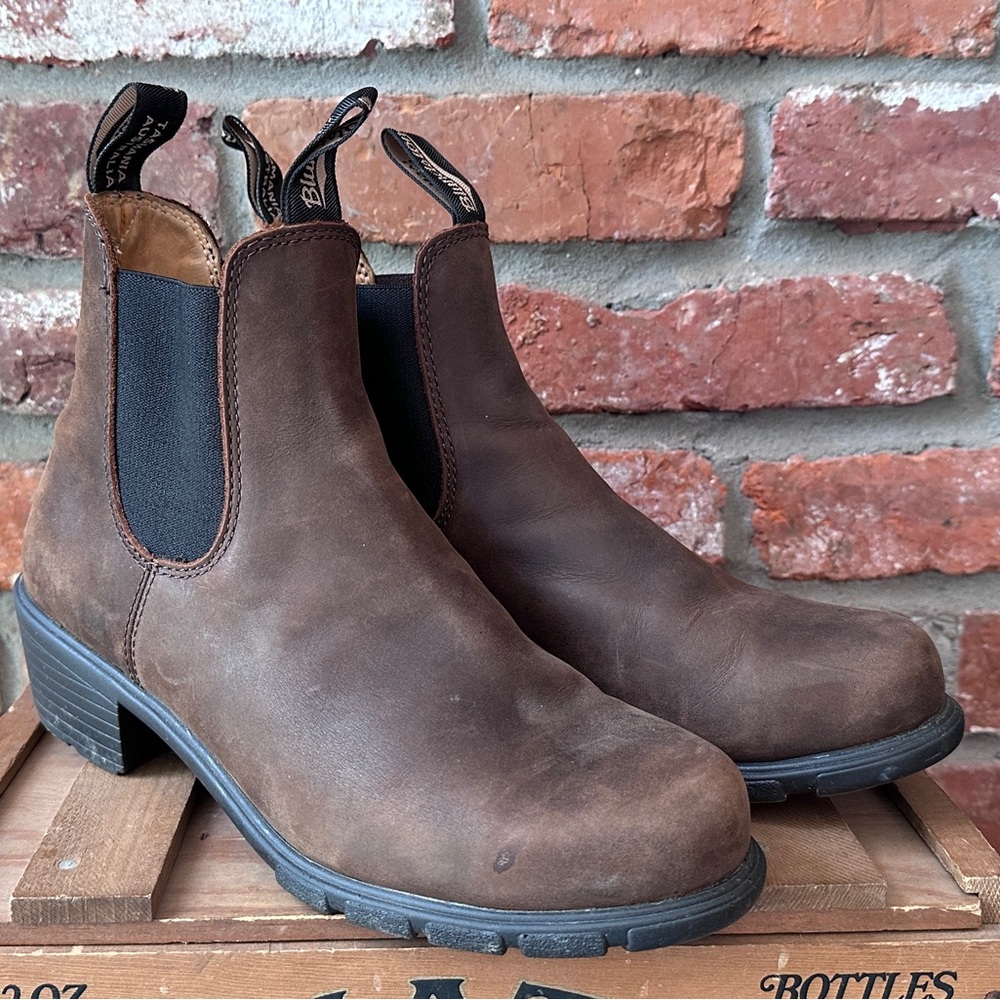 Brown Leather Blundstone Boots w/ a Heel - AUS 6.5 | USA 9.5